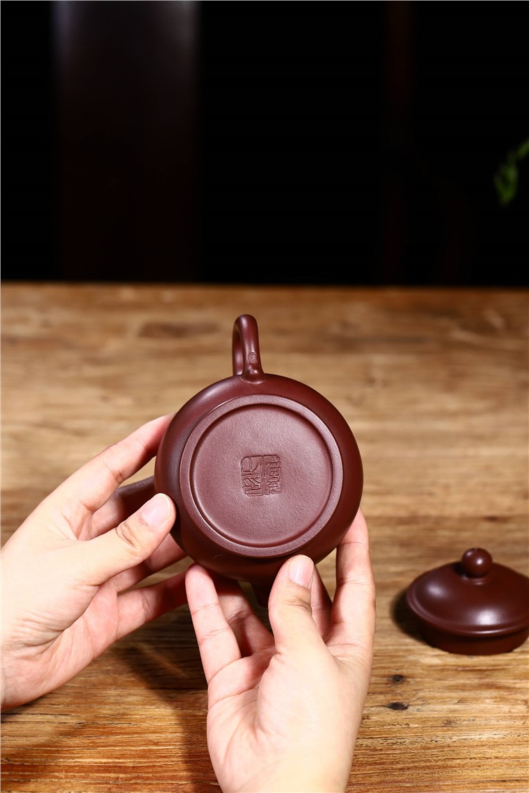 潘俊作品 潘壶