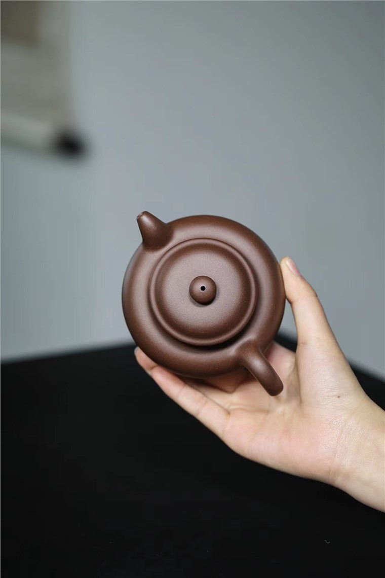 方勤平作品 掇只图片