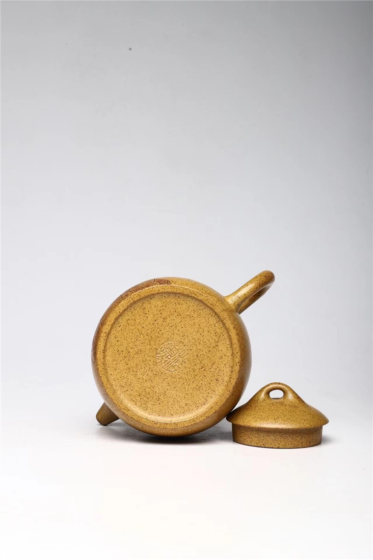 范菊英作品 秦权