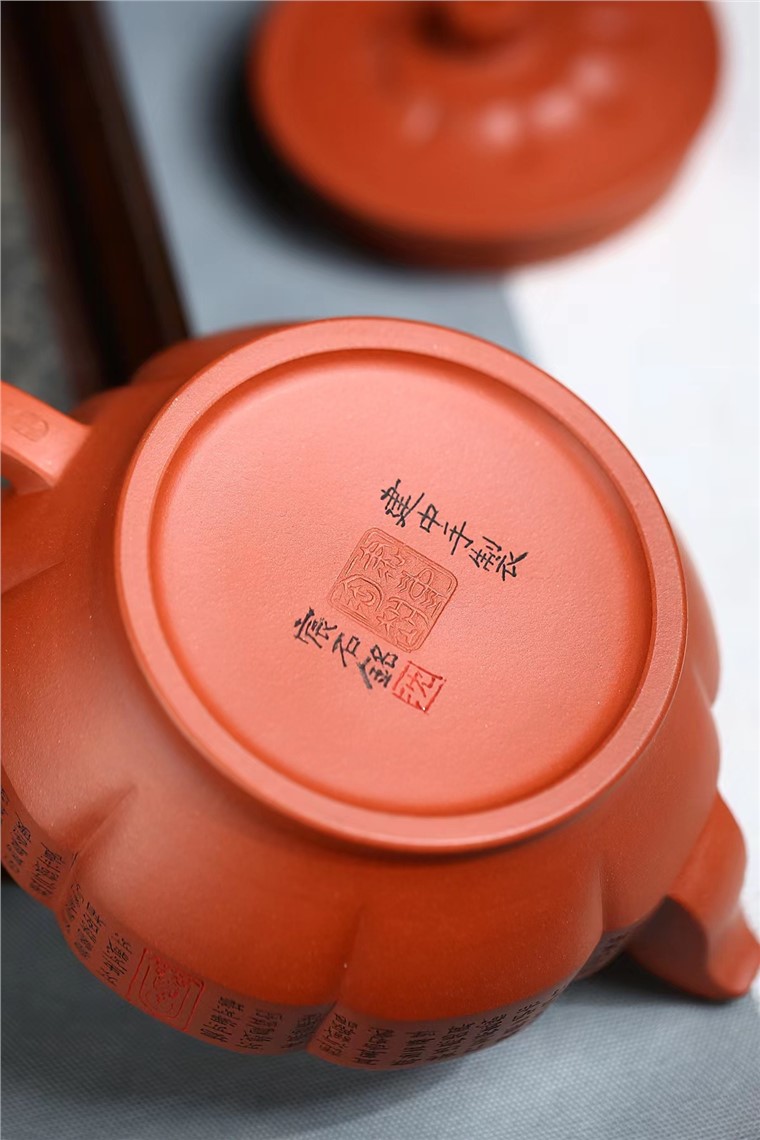 范建中作品 如意菱花