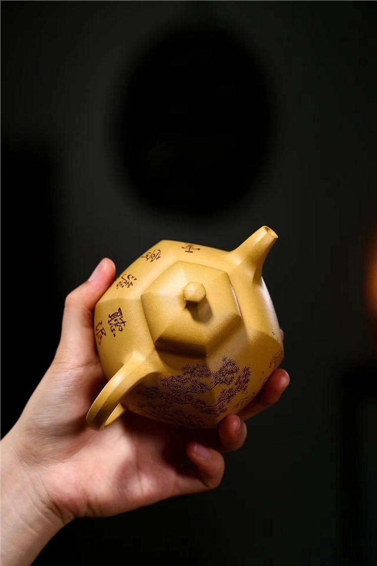 秦国萍作品 六方乳鼎图片