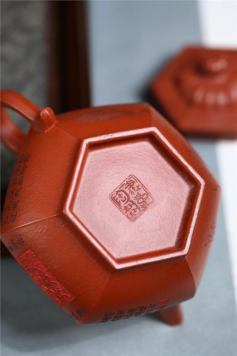 范建中作品 六方潘壶