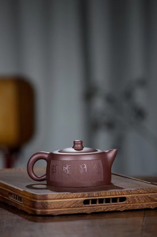 潘菊芳作品 天际壶图片
