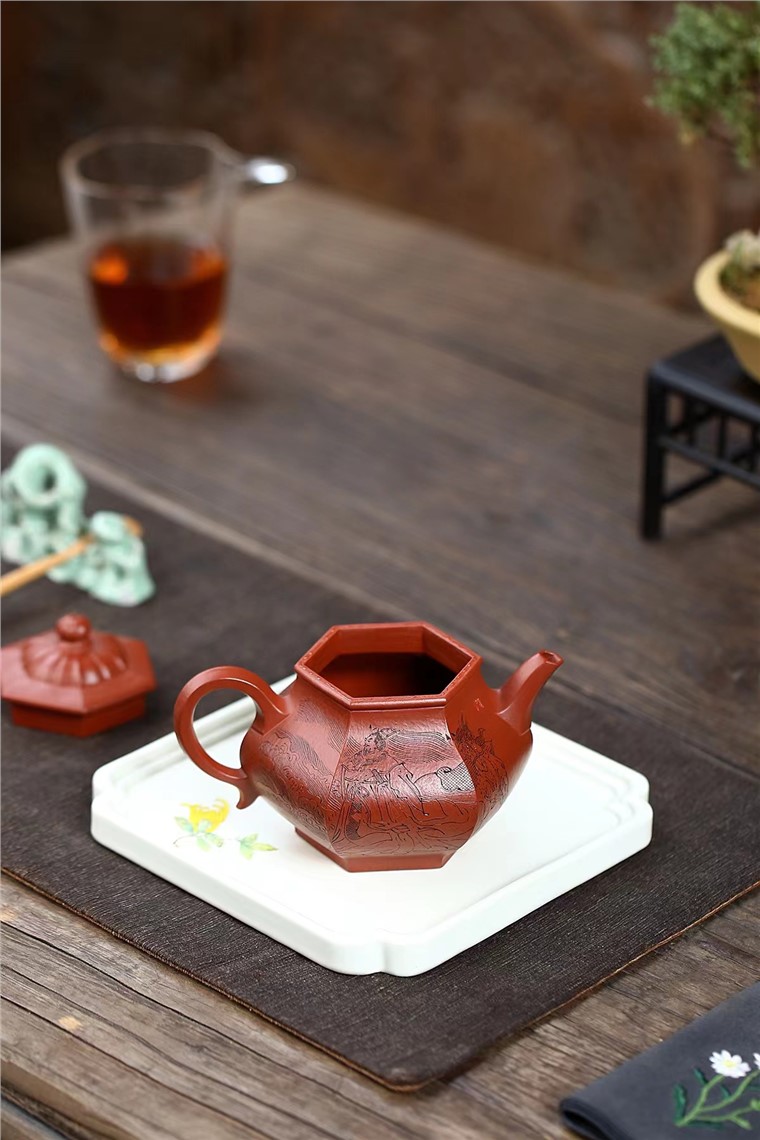 范建中作品 六方潘壶图片
