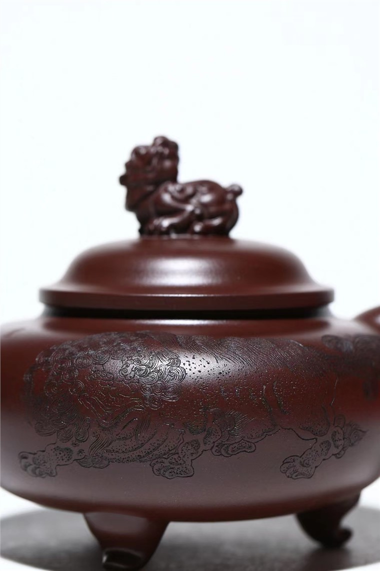 姚华君作品 玉狮图片