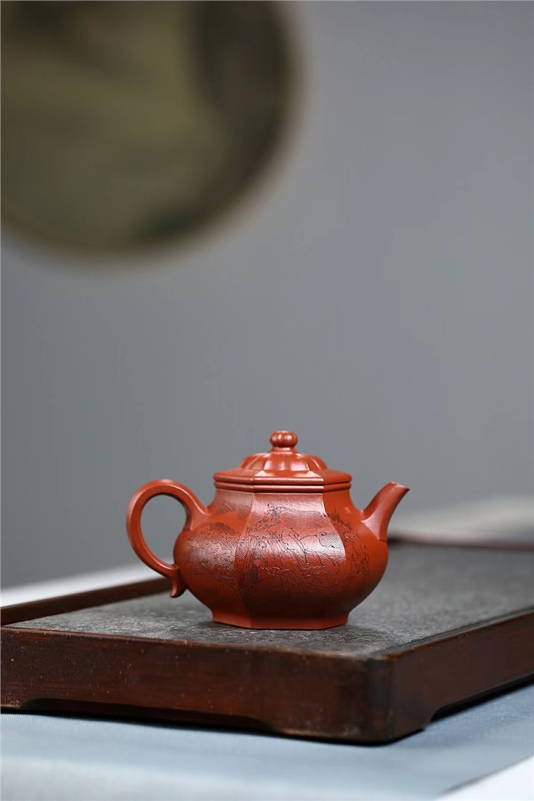 范建中作品 六方潘壶图片