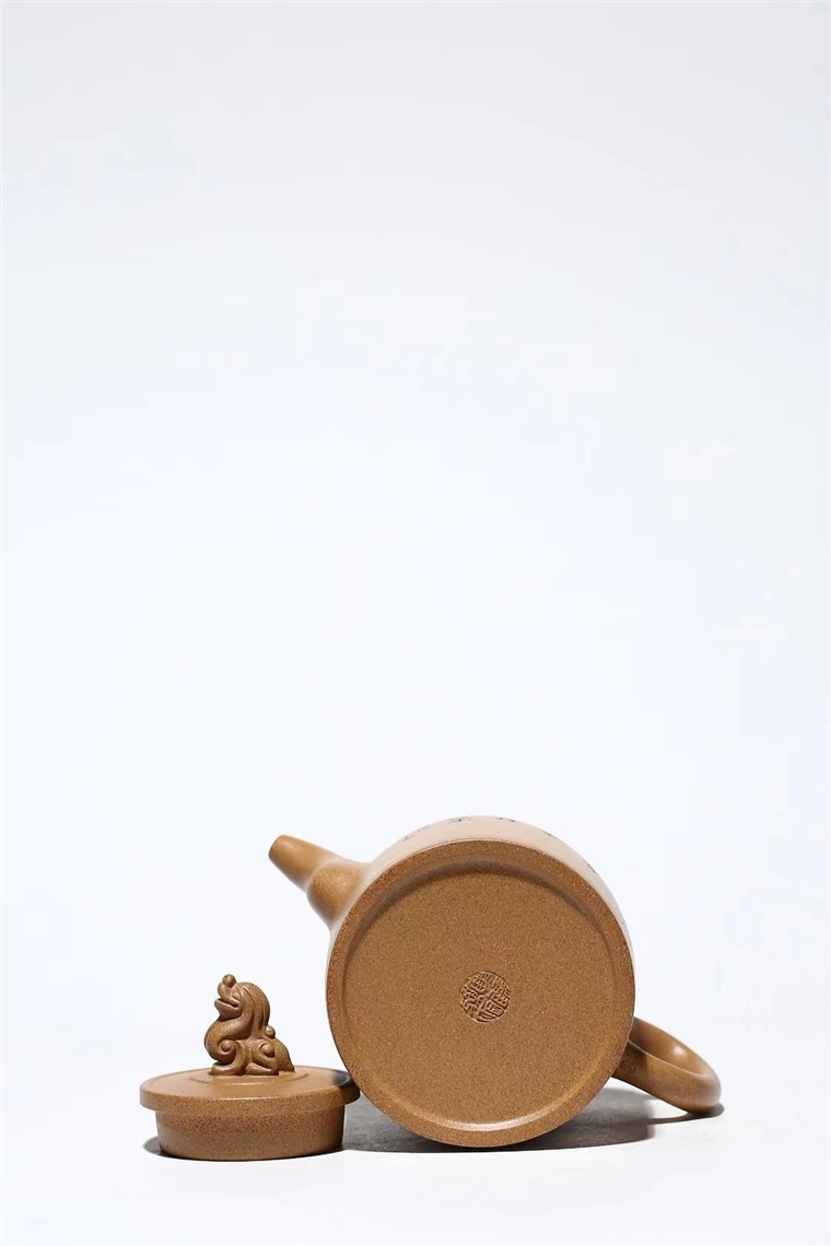 赵明敏作品 狮尊