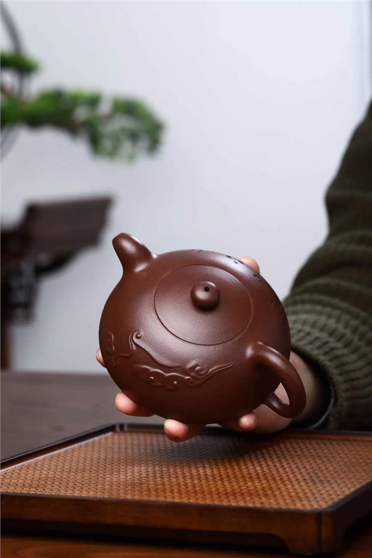 范建新作品 半月图片