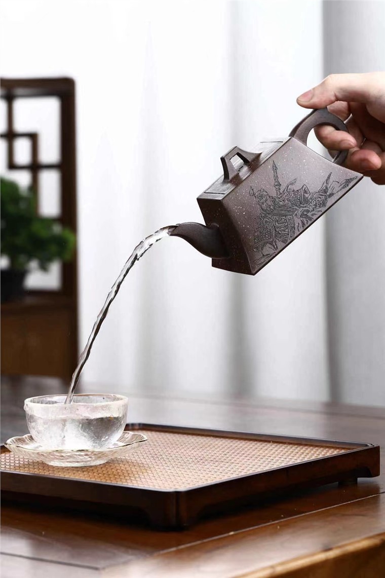 周龙华作品 四方斗