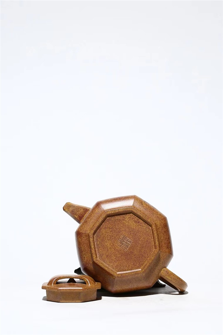 赵明敏作品 八方牛盖