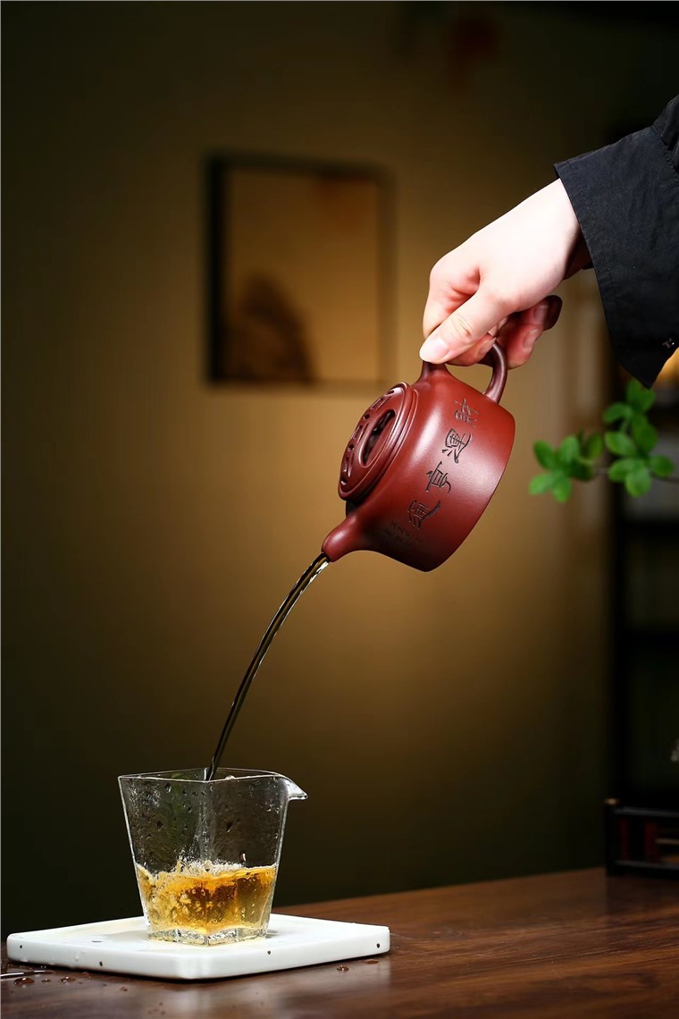 周新元作品 牛盖