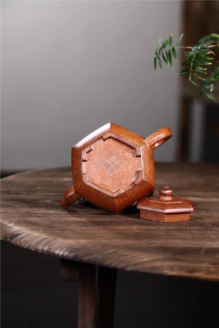 刘金华作品 六方菱花