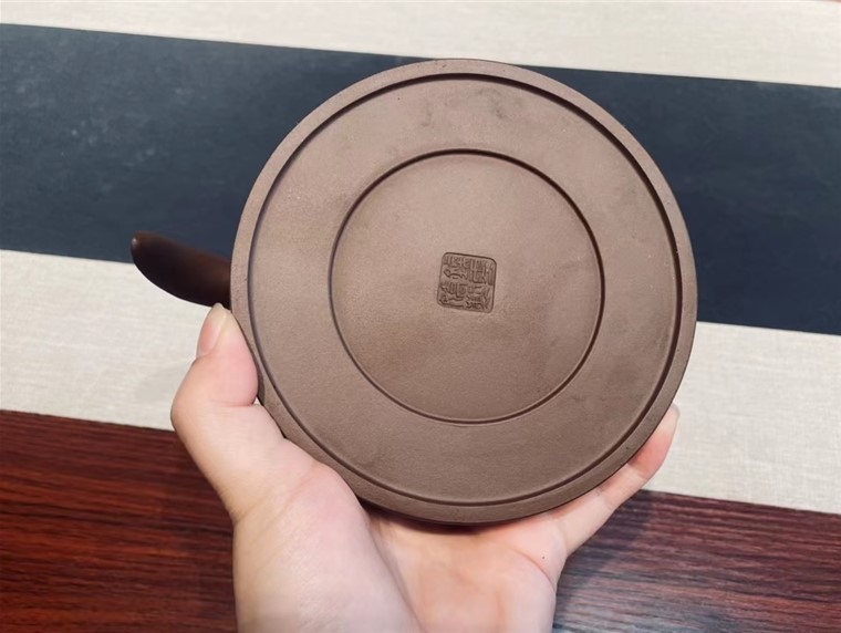 钱云娇作品 顶天立地