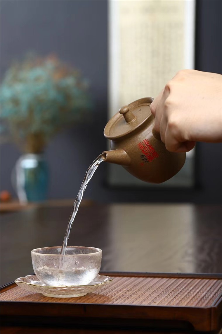鲍明亚作品 汉罐唐羽