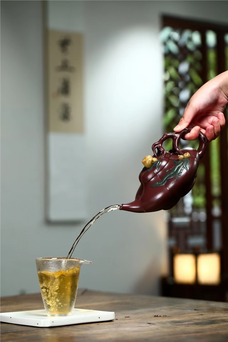 周建春作品 寿桃