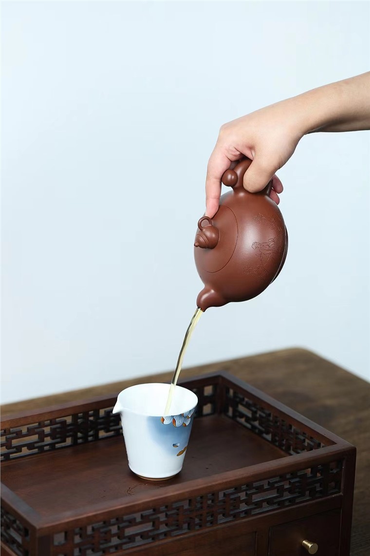 吴燕群作品 壶中天地