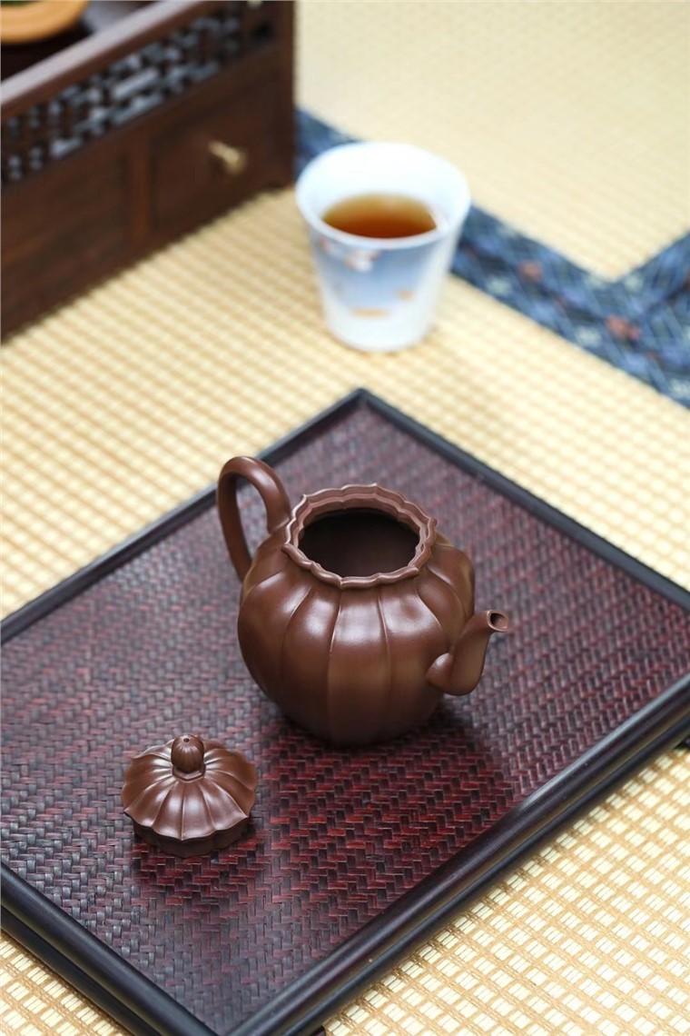 吴燕群作品 菱花宫灯图片