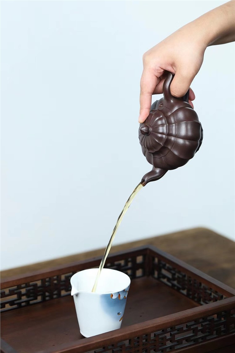 吴燕群作品 筋纹笑樱