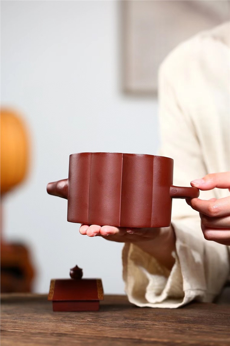 沈寅华作品 紫玉梵音