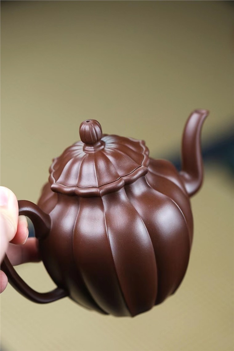 吴燕群作品 菱花宫灯图片