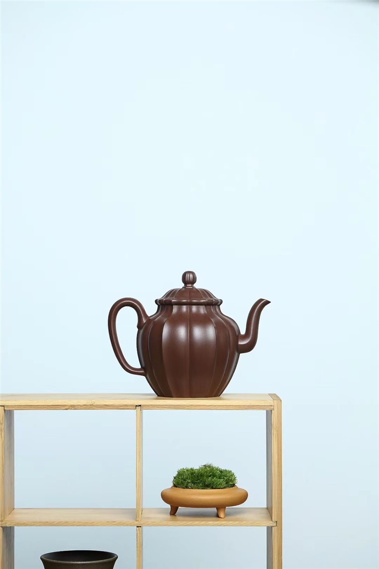 吴燕群作品 菱花宫灯图片