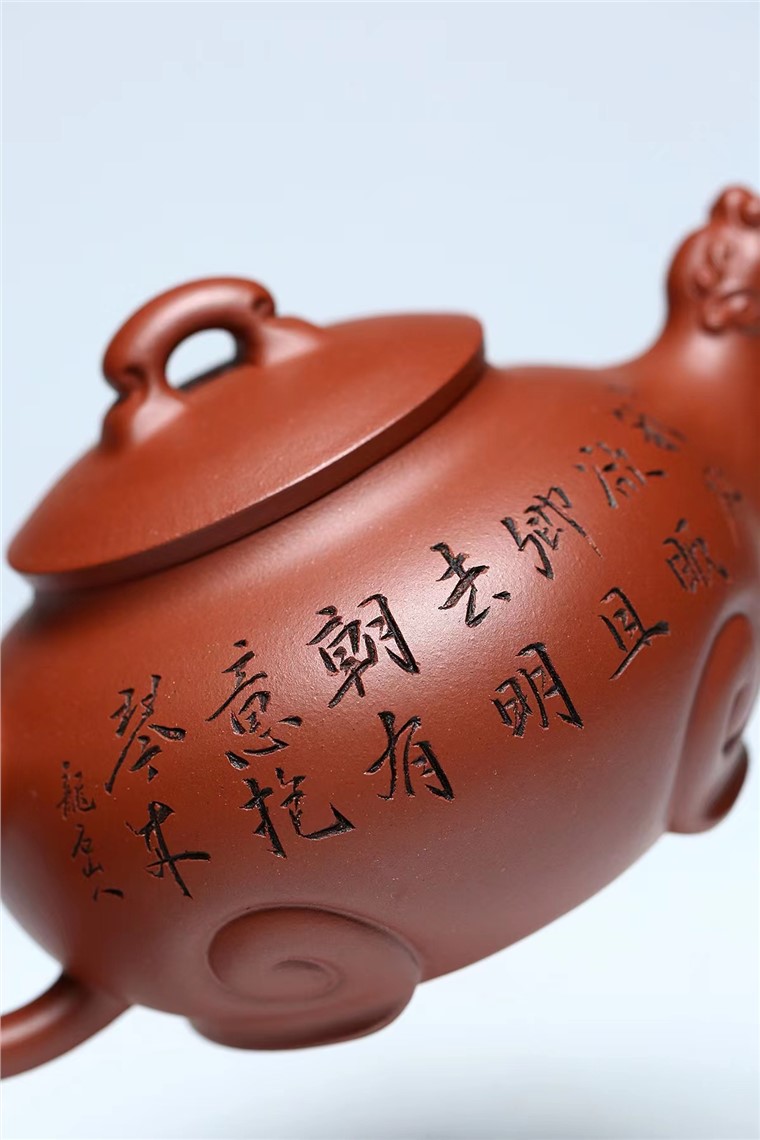 眭龙俊作品 如意虎图片