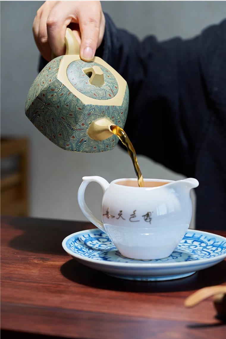 李霞作品 六方井栏