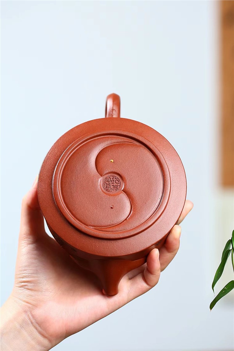吴行其作品 牛运亨通