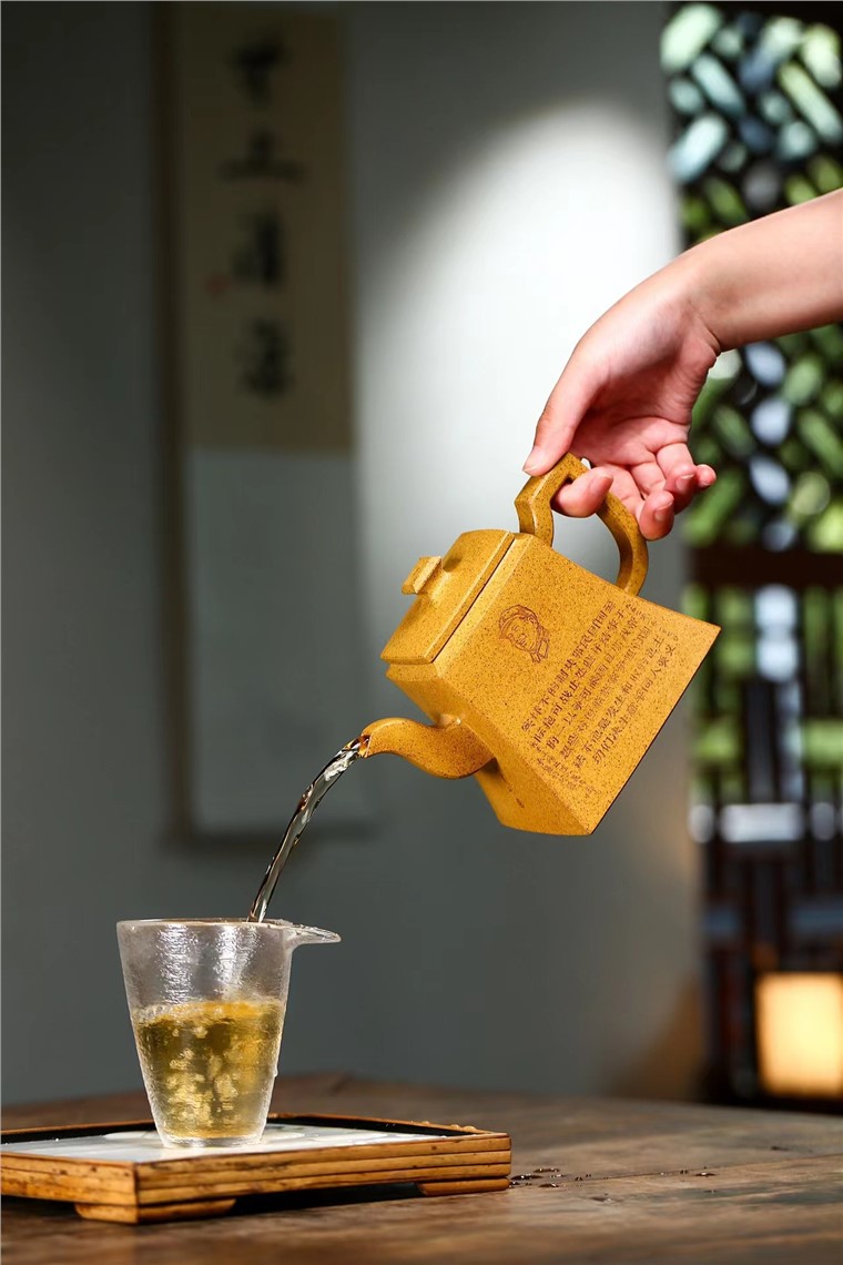 吴永宽作品 方钟