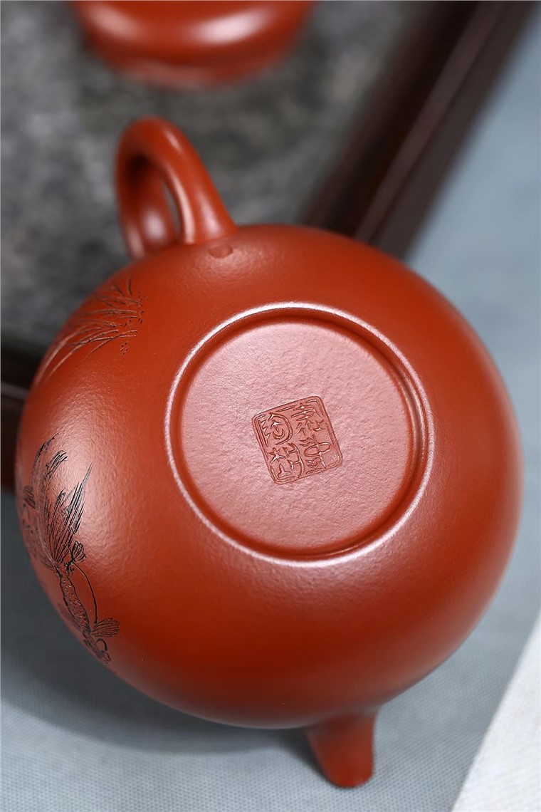 范建中作品 柿圆