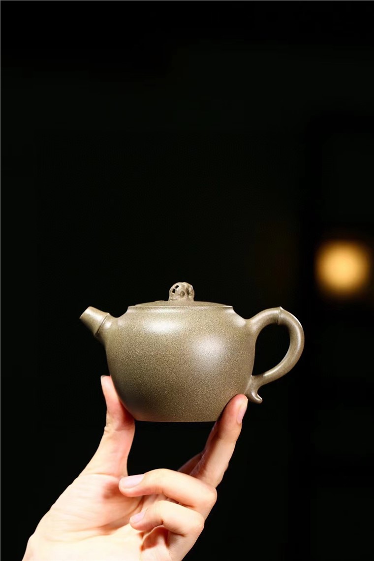 余文元作品 太湖石图片
