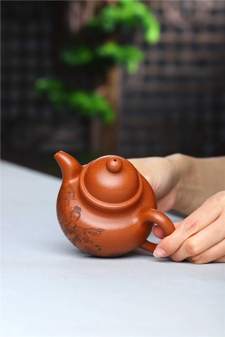 刘莹作品 掇球图片
