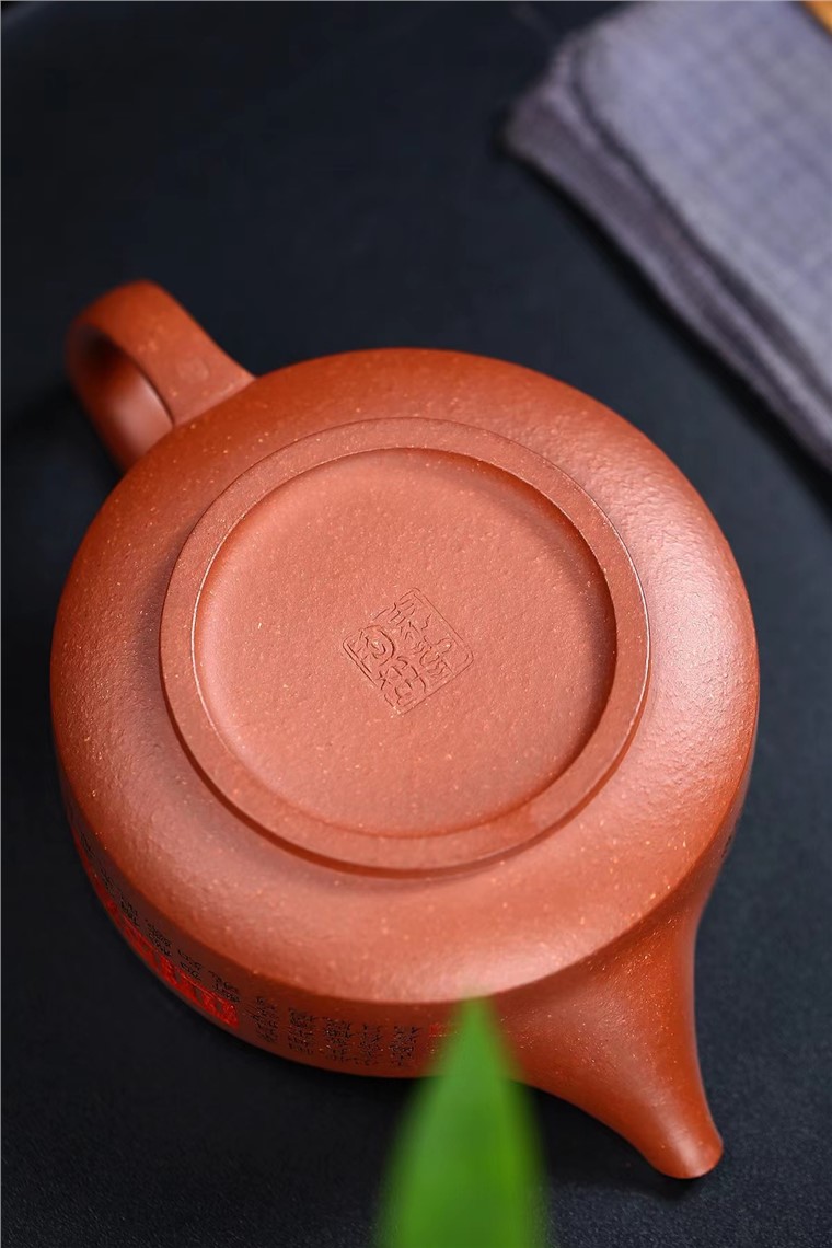 范建中作品 周盘