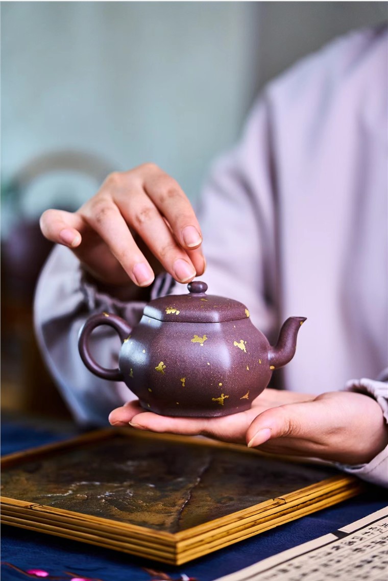 瞿剑作品 六方宫灯图片