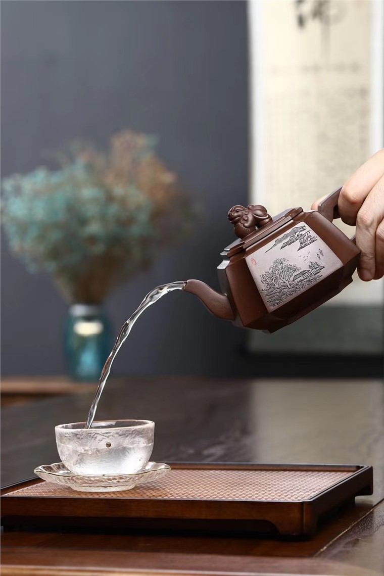 范建新作品 四方狮尊