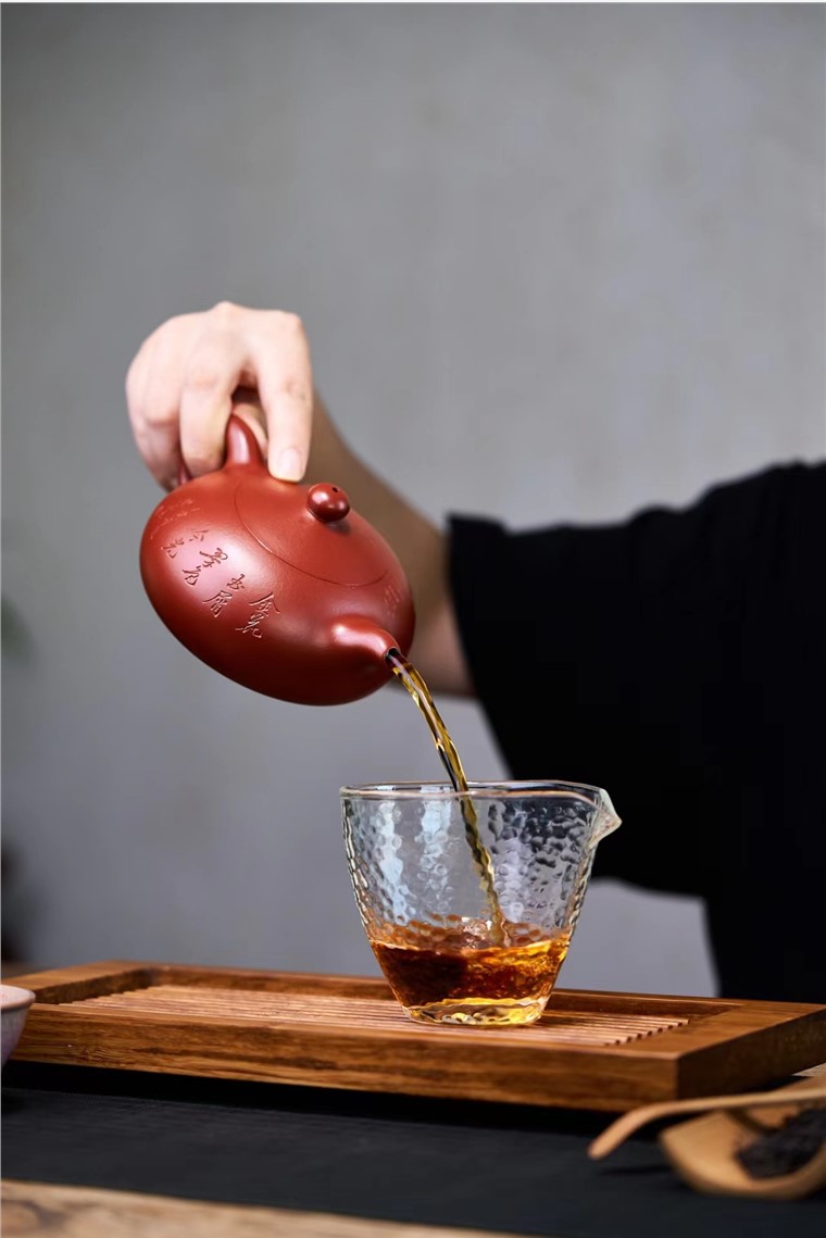 周良红作品 半月