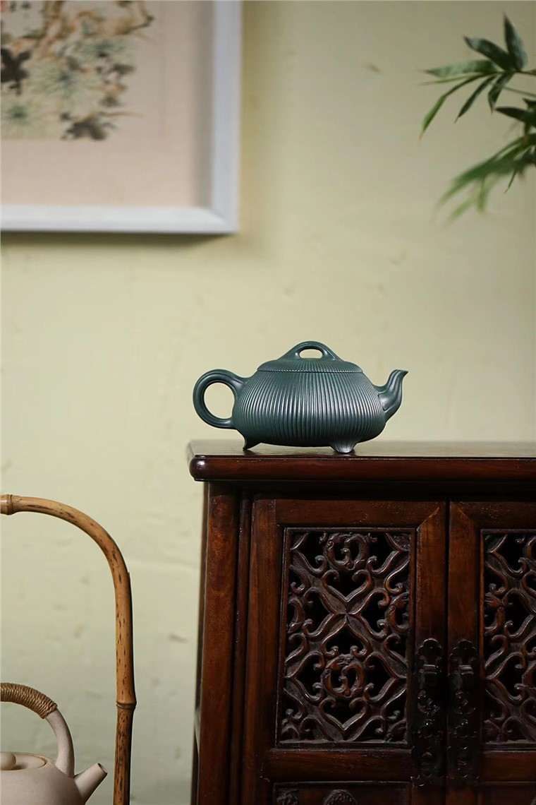 王卫明作品 汉棠石瓢图片