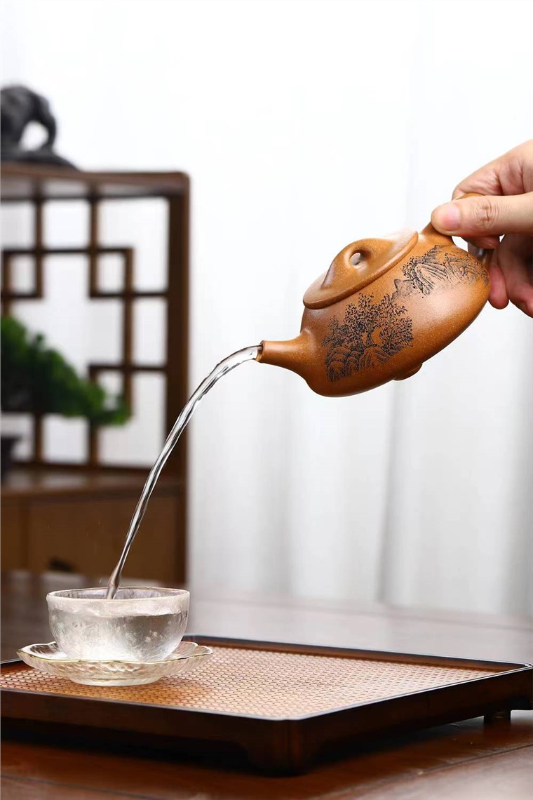 范建新作品 景舟石瓢