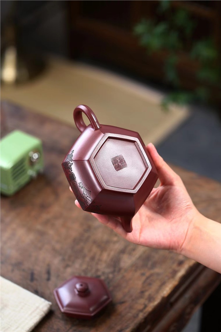 李昌鸿作品 六方虚扁