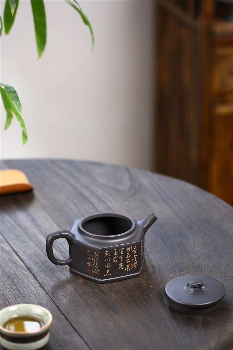 路群星作品 六方井栏图片