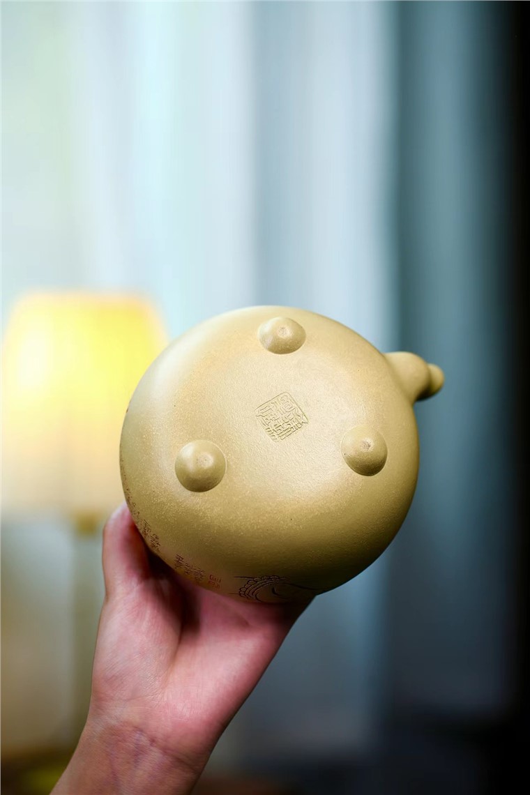 许爱萍作品 圆珠提梁图片
