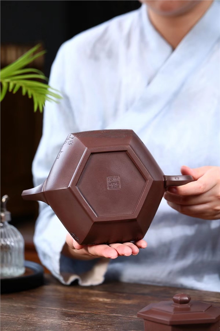 李昌鸿作品 大彬六方