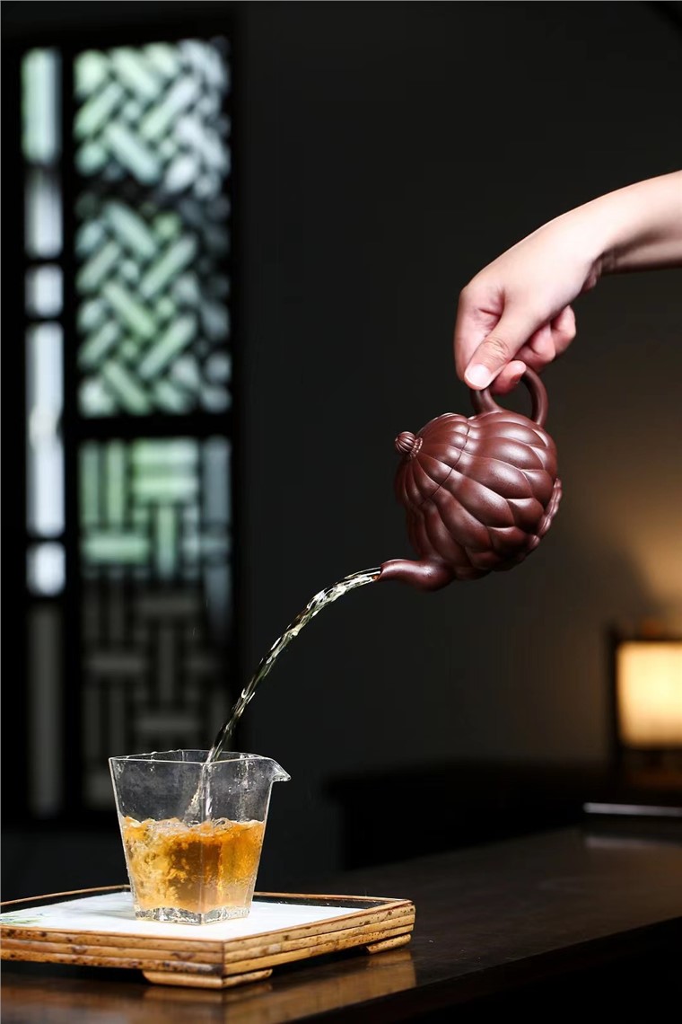 朱维平作品 筋纹宫灯