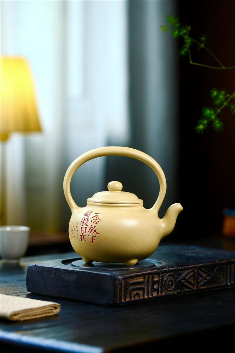 许爱萍作品 圆珠提梁图片