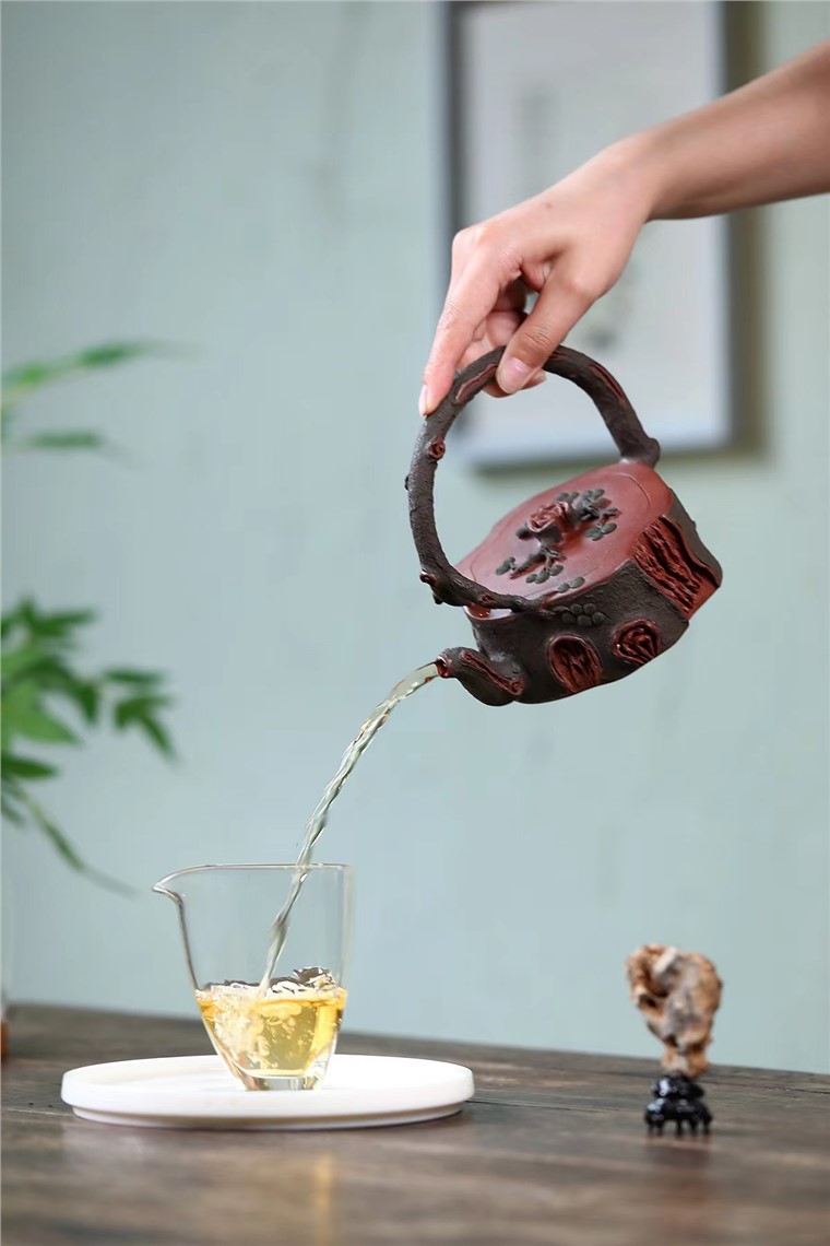 尹祥明作品 岁寒松柏