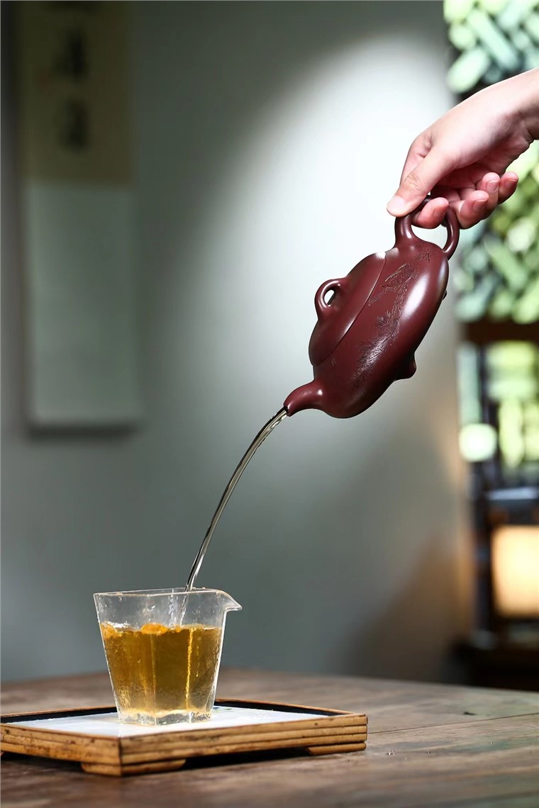 王春洪作品 乳瓢