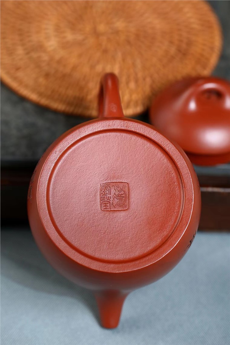 刘莹作品 秦权