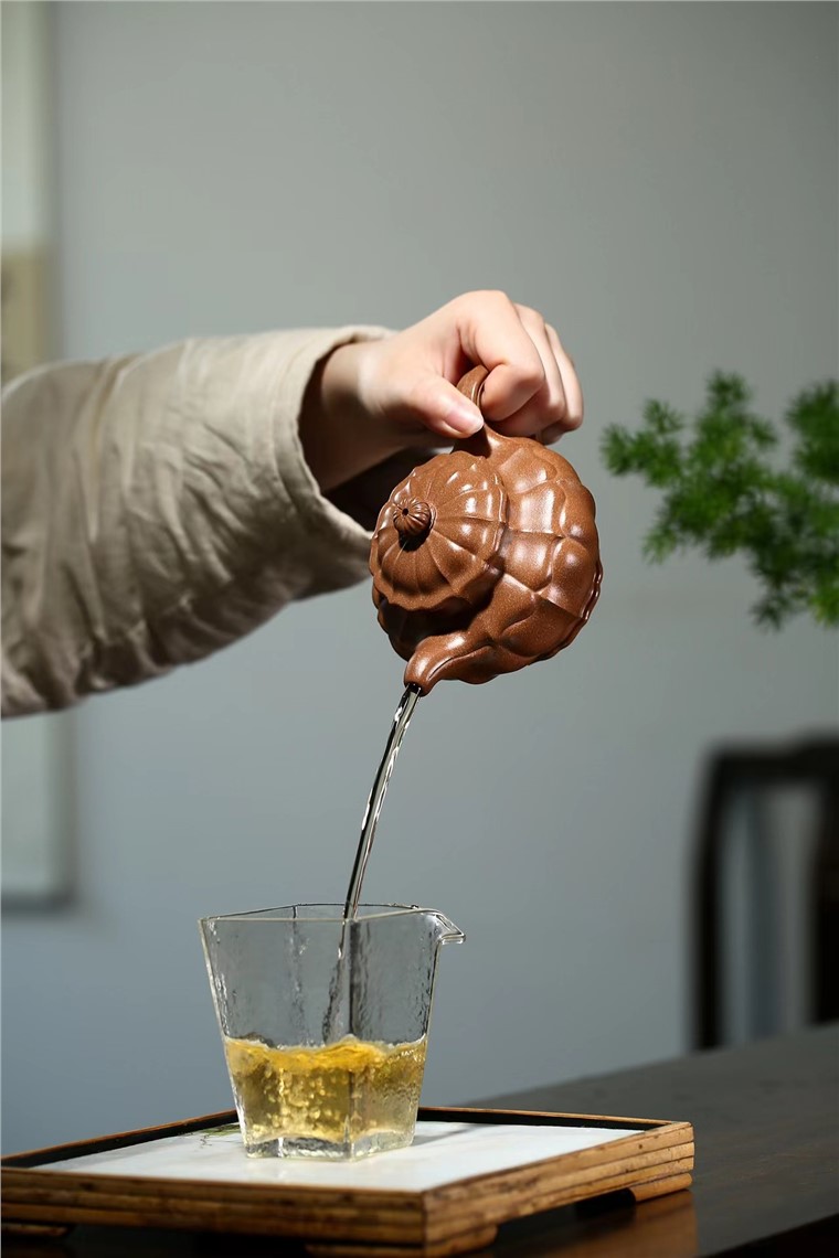 杨军保作品 筋纹合菱
