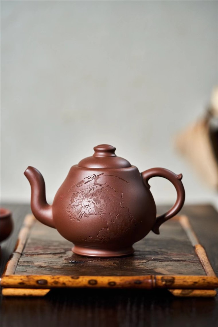 陈成作品 圆逸壶图片