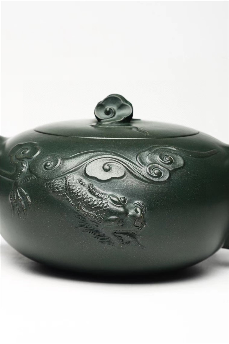曹秀芬作品 鱼化龙图片